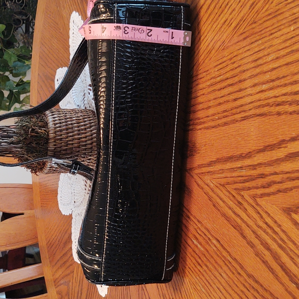 Liz Claiborne Vegan Patent Leather Purse, Wallet, Keychain Set Black - Picture 14 of 16